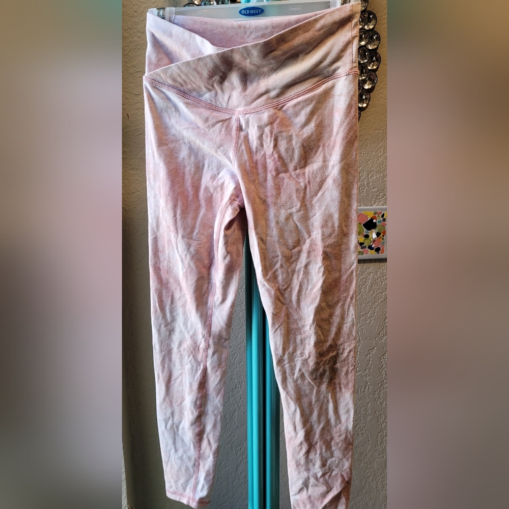 Old Navy High-Rise Powerchill Active Go-Dry Leggings